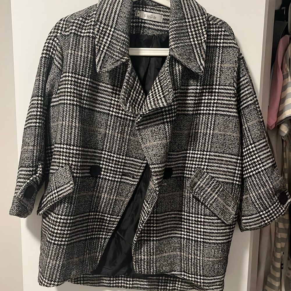 Stylish women blazer size 6